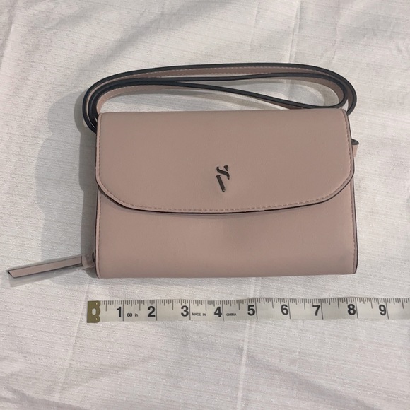 Simply Vera VW removable strap bag - Picture 1 of 7
